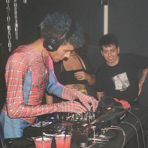 Essentials (CASPER FLIP)