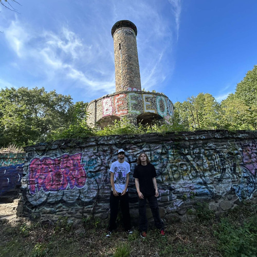 All in your Face (feat. TYE)