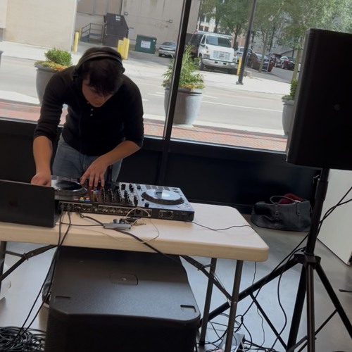 techno in an art museum | imprompt2 ep. 4: Barry Leonhard b2b man dies