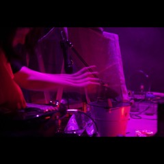 lost and sad//fluffy distortion live in AUX