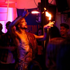 ¡SOM QUE ARDE: untraxx 2 anos