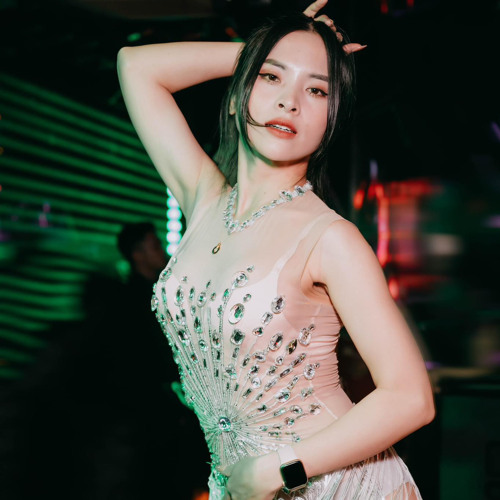VIỆT MIX 2025- LỆ CAY REMIX & CÔ PHÒNG REMIX - DJ HƯỞNG MIO - ĐẶT NHẠC HAY LH ZA.LO 0986.811.020