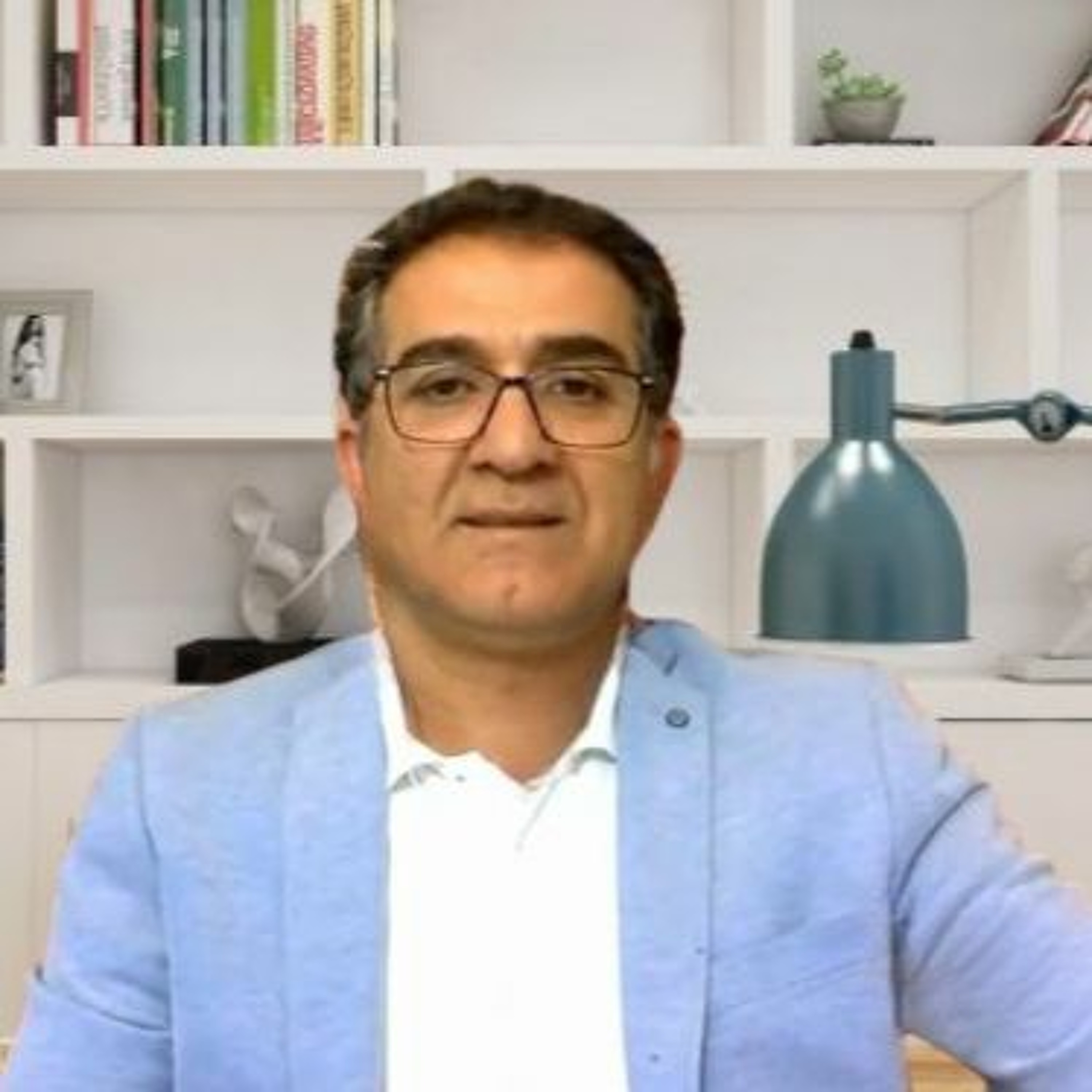 خبر داغ از بیت خامنه؛ دادگاه! برای مقابله! با مجاهدین خلق و شایعه انتقال اشرف۳ به کانادا!؟ episode artwork