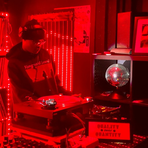 DC House Grooves #127 with Amir Alexander & Residents