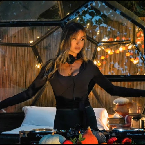 Giada Brincè Autumn Vibes DjSet || Glamping Experience (Rufus DuSol, Adriatique, Adam Port..)