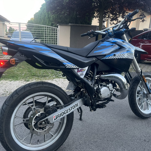 Rubay ft. T.Danny - Várj Official 4K Videoclip.mp3