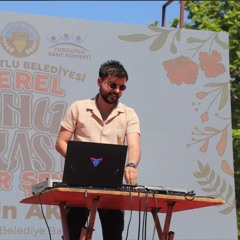 03 DJ SAYANORA YABANCI REMİX ( BY SAYANORA REMİX ) (1).mp3