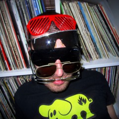 Hashtaga & Ukk0o0 - Sortir