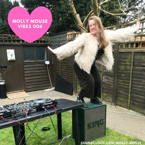 Molly Mouse Vibes 006