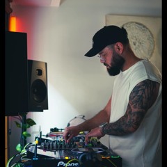 IG: @yoko_aka set “#010 in collab w/ Raw Circuit MAD