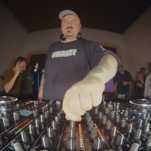 BLCKSHFT-Session w/ AKOV