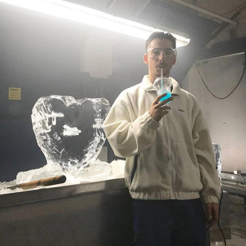 YUNG HURN - EISBLOCK TECHNO @mishoangelo