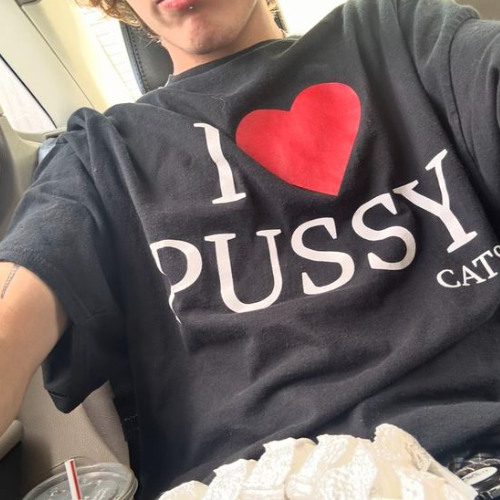 snoop it out (prod. deszithatsit)