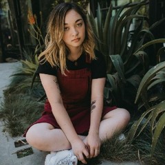 The Moth Song // Mxmtoon