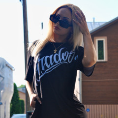 HOOD DIVVA - MONSTER