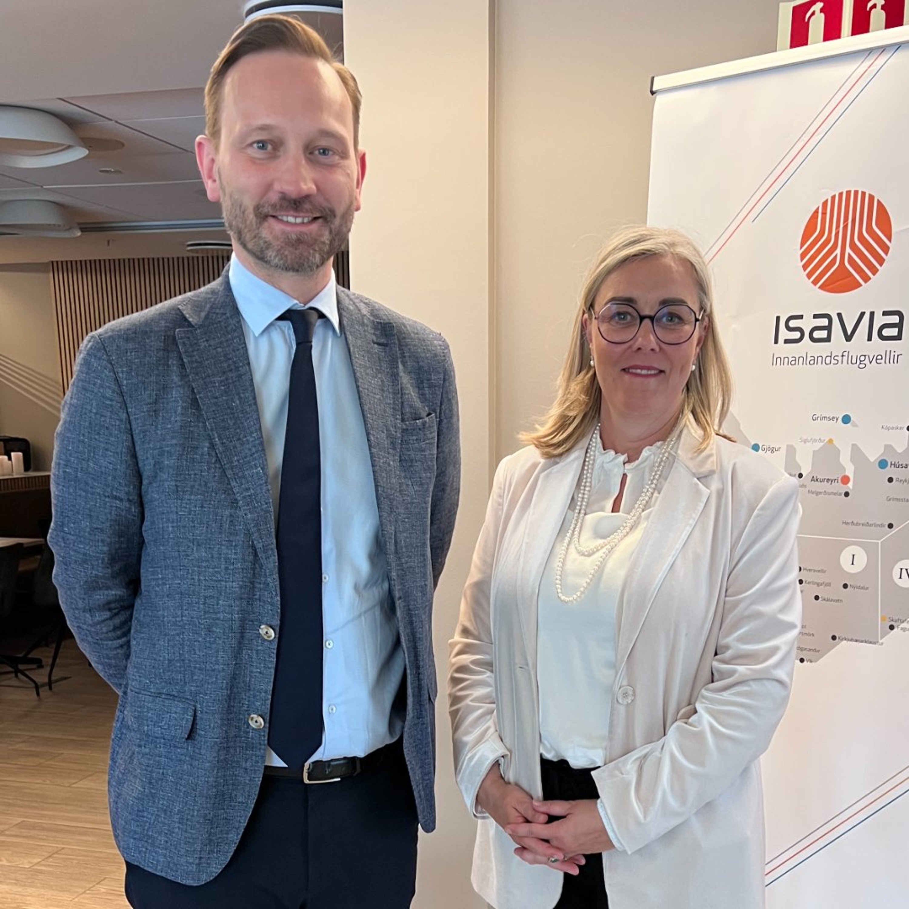 #163 – 80 ár frá því að Bretar afhentu Íslendingum Reykjavíkurflugvöll – völlurinn öruggari í sessi nú en áður – samantekt frá viðburði ISAVIA innanlandsflugvalla í tilefni tímamótanna.
