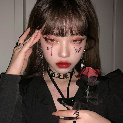 Talk 2 Me // prod THMTS