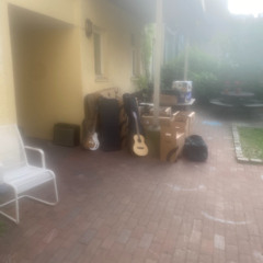 Chill Groove(Dear Landlord, Please Dont Put a Price on My Soul)