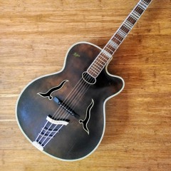 Improv on a vintage 1950s Hofner 461/s archtop acoustic guitar