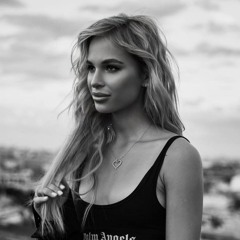 Kamilla Zi ‒ Live@Dubai Boat Party, 2025