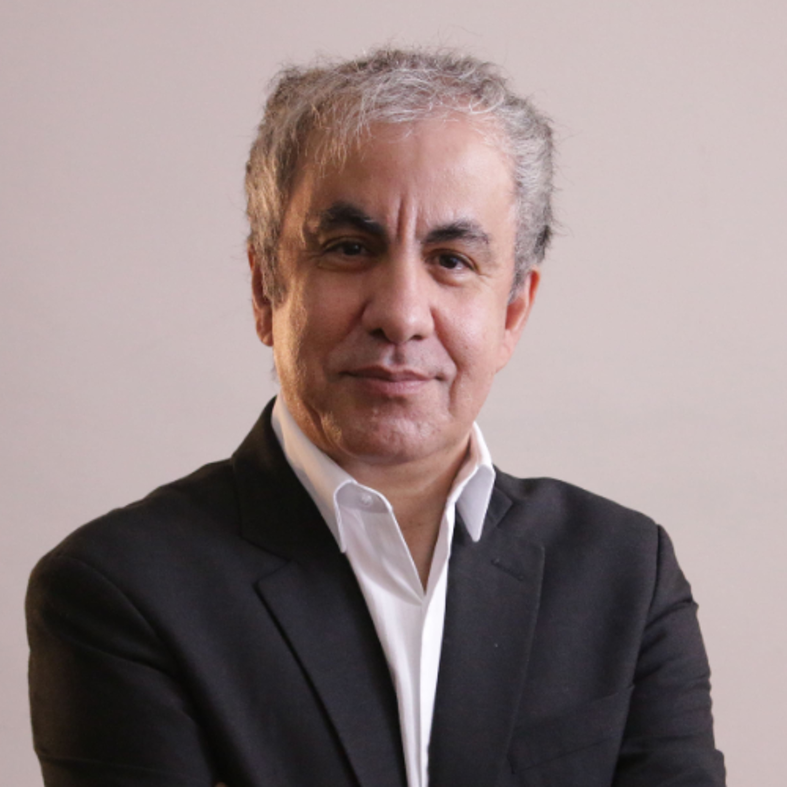 02.11.2025 (19h15) | "Quando nada muda, Deus está transformando você" (Pr. Robério Alves)