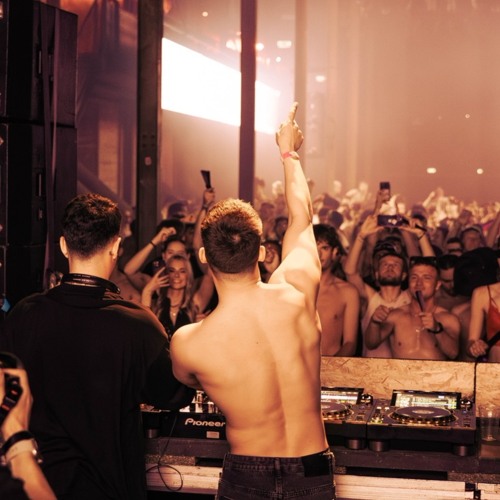 BACK2THERAVE #1
