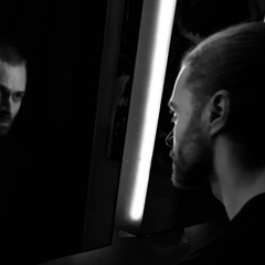 Premiere: May Vic — Soft Ground (Original Mix)