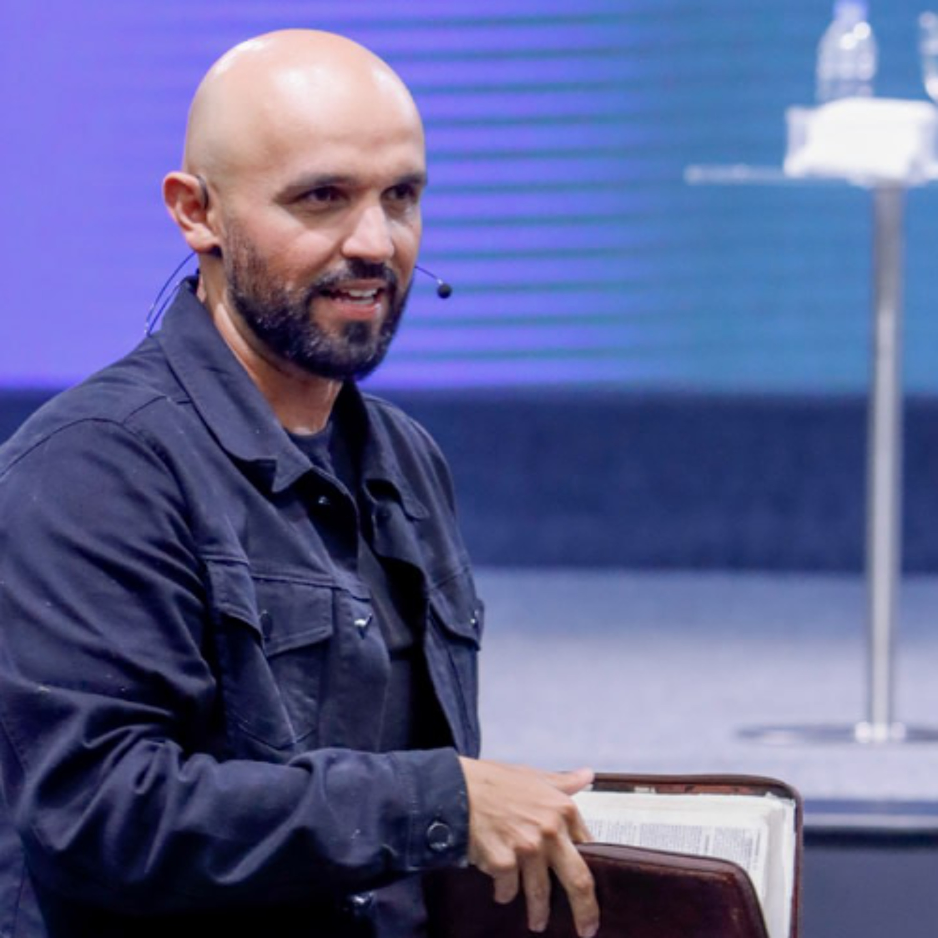 A porta do sobrenatural: o poder de falar em outras línguas - Fernando Leal