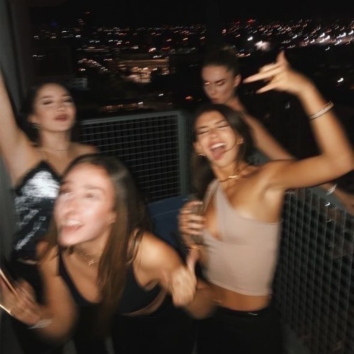 Party (Audio Officiel)