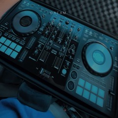 𝓚𝓞𝓜𝓜 𝓡𝓐𝓥𝓔𝓝🪩