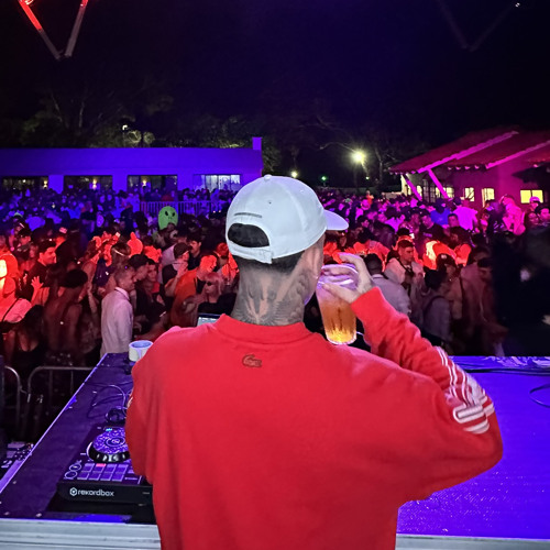 TOMA BOTADA NO UTERO - MC GW (DJ MOLCK E DJ LEOZIN DO SF)