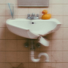 Broken Sink - hari san, lockyluv