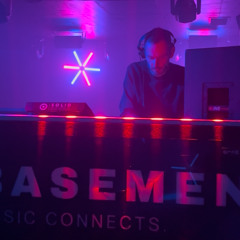 Nico Röhheuser @ SOLID SOUND SHOWCASE Basement 07.12.24