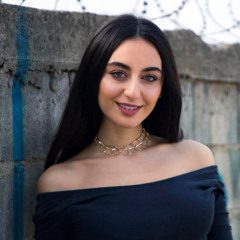 ساعات ساعات فايا يونان