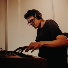 Adventure/Thriller Game Chase Loop