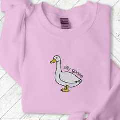 Embroidered Wildlife Goose Sweatshirt