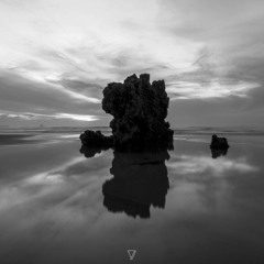 DHAthens Premiere : NODO - Strange Encounter [Seven Villas]