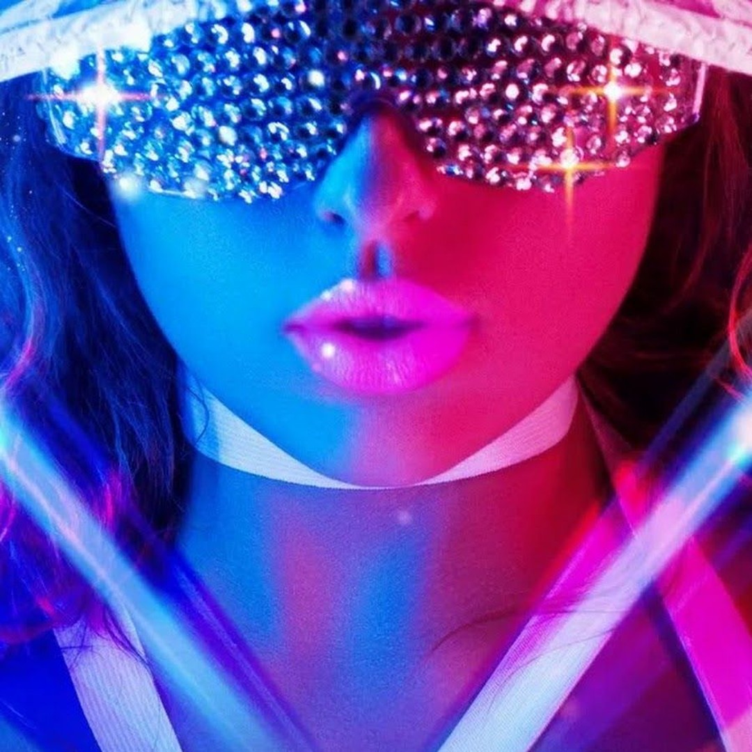 Афиша о пиар событии. 80 клубная ремикс. 80 клубная ремикс. 80 клубная ремикс. Фотография ремикс.