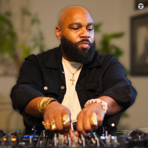 Jay Vic – Deep Afro House & Afro Tech Mix (Live @ Tiny Table Radio)