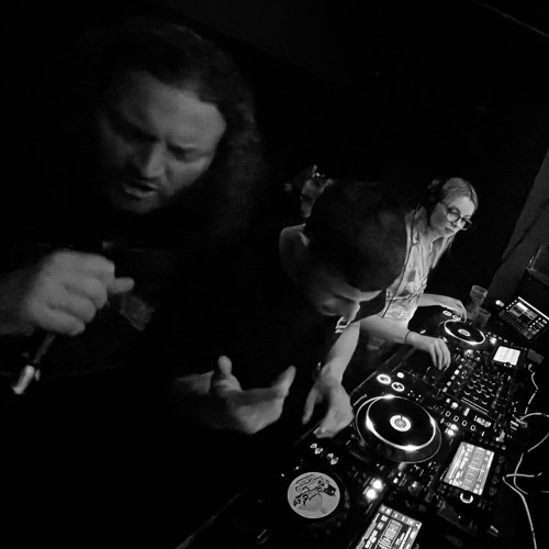OffTheCuff Mix Series 001 - Anka B2b LooseConnexion w/ J.O.Y.C.E