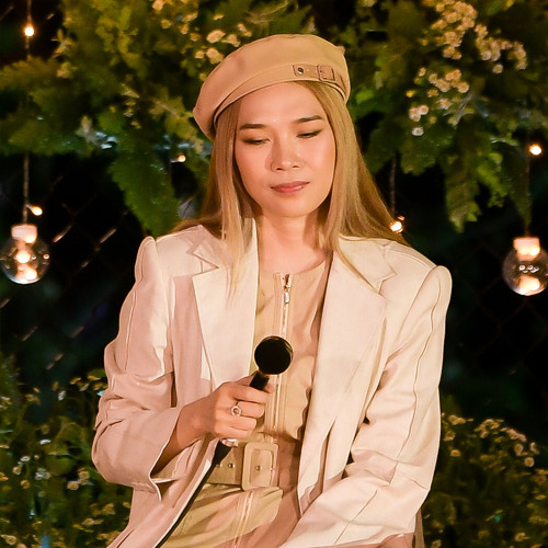 Anh Đợi Em Được Không (Live)