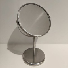 zwischen melancholisch und hoffnungsvoll (Loud Couture)