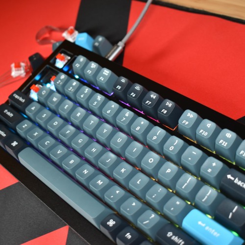 Stream Keychron Q1 Pro Typing Audio by MakeUseOf Mechanical Keyboard