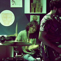 your arms - live at brew it
