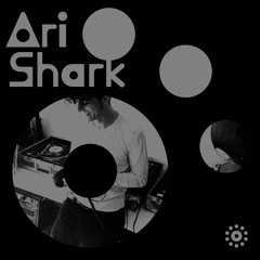 CosmicLAB 008 - Ari Shark