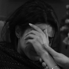 ( لا عاد تبكين )