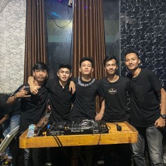 DJ RIFQI RAMBE 27 MEI 2024 #VVIP PARTY APIS OMPONG AND COMPANY.mp3
