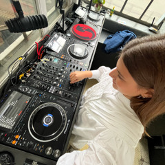 Room Service (22/10/25)