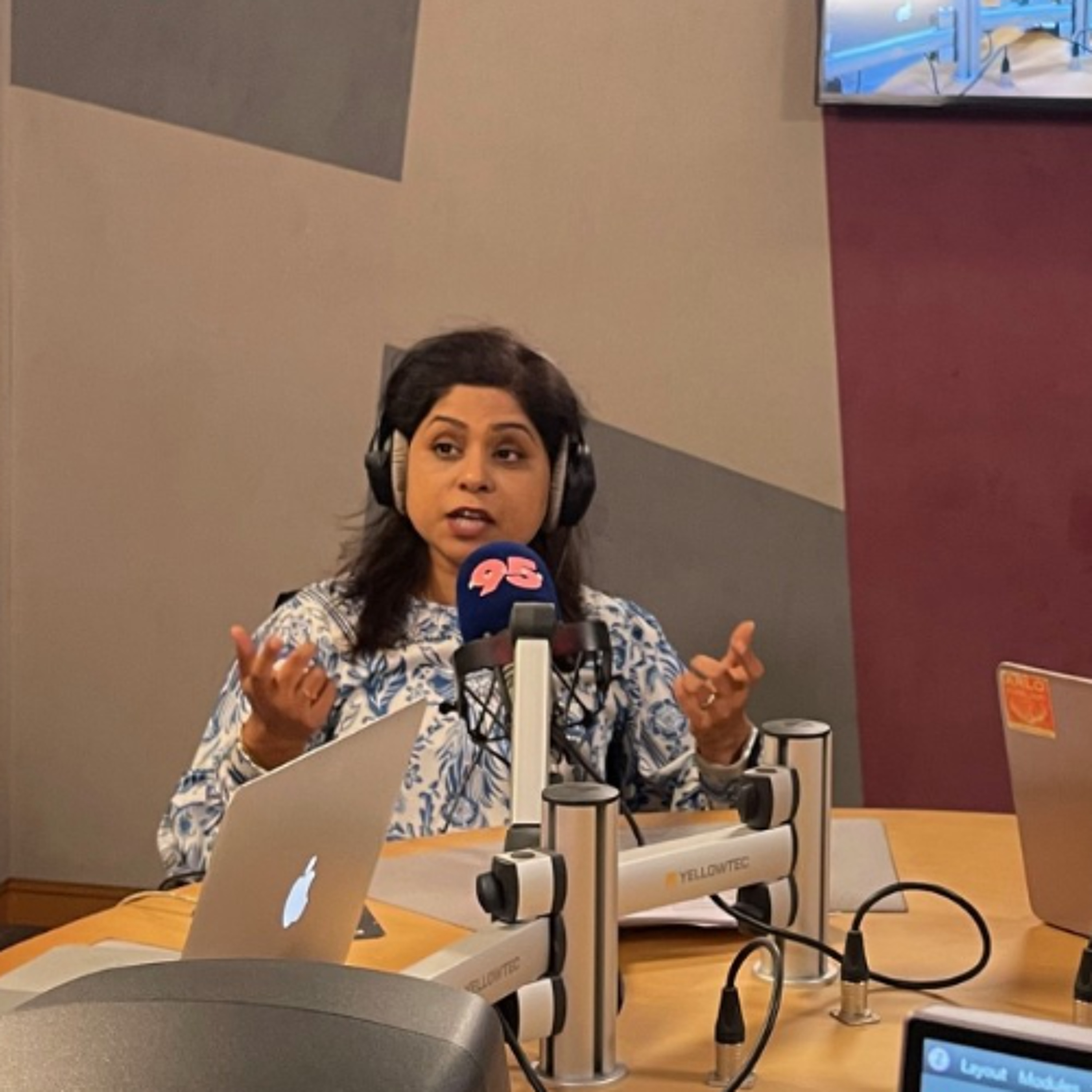 Understanding heat stroke and exhaustion with Dr Ashwini Shendge (29.5.25) episode artwork