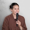 Cô Phạm Thị Yến chia sẻ cùng nhóm Phật tử xa xứ - số 2